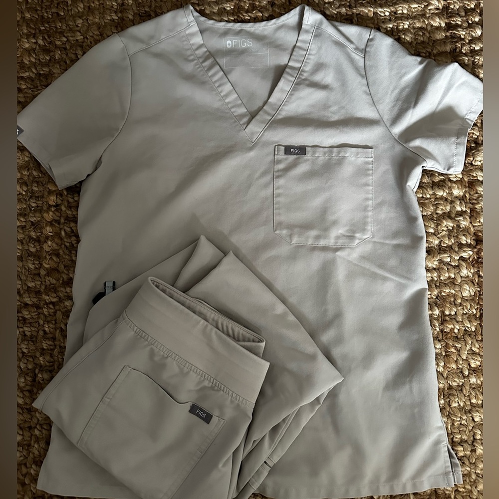Figs Bone Colored Scrub set